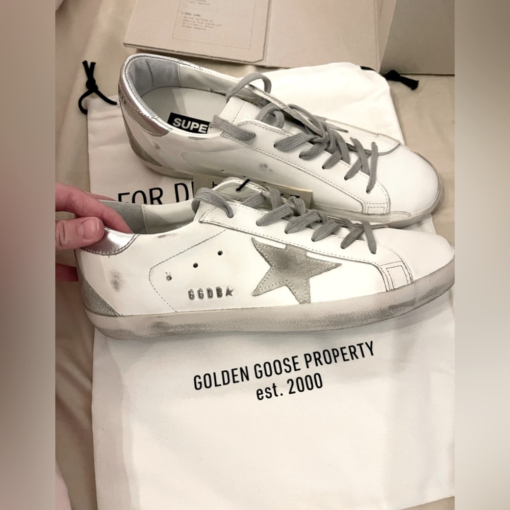 GOLDEN GOOSE SUPER STAR NWT SIZE 40/9.5